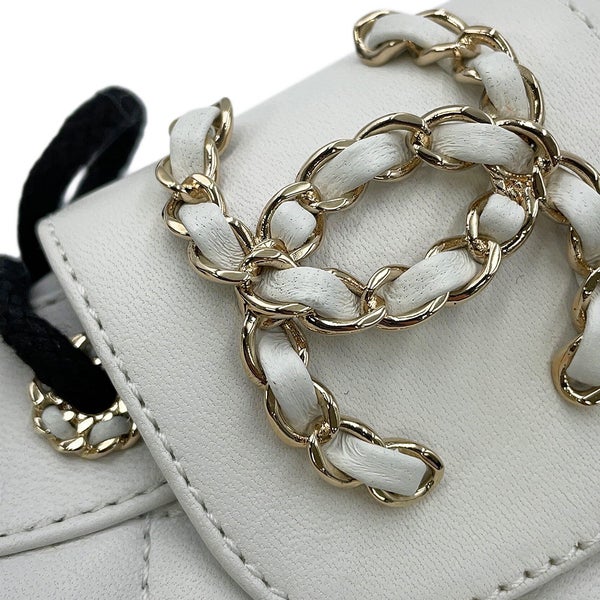 シャネル ショートブーツ マトラッセ ココマーク CHANEL19 レザー レディースサイズ36 1/2C G36424 CHANEL 靴 白 黒