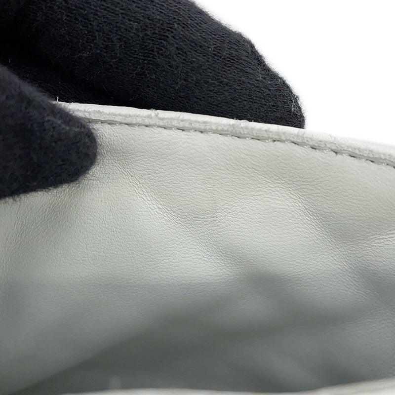 シャネル ショートブーツ マトラッセ ココマーク CHANEL19 レザー レディースサイズ36 1/2C G36424 CHANEL 靴 白 黒