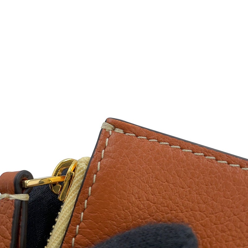 セリーヌ 二つ折り財布 コンパクトウォレット トリオンフ スタンプ L100H2O54.GHD1 CELINE