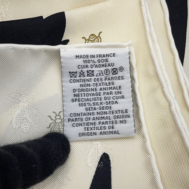 エルメス スカーフ カレ90 ブケ・フィナル・アベイユ Bouquet Final leather tassel scarf シルク HERMES 2025年秋冬