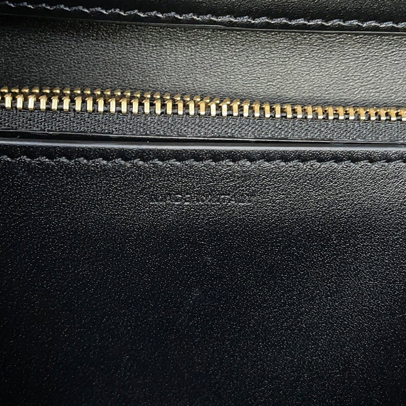 セリーヌ ショルダーバッグ クラシックボックス ミディアム ボックスカーフレザー 189173DLS CELINE 黒