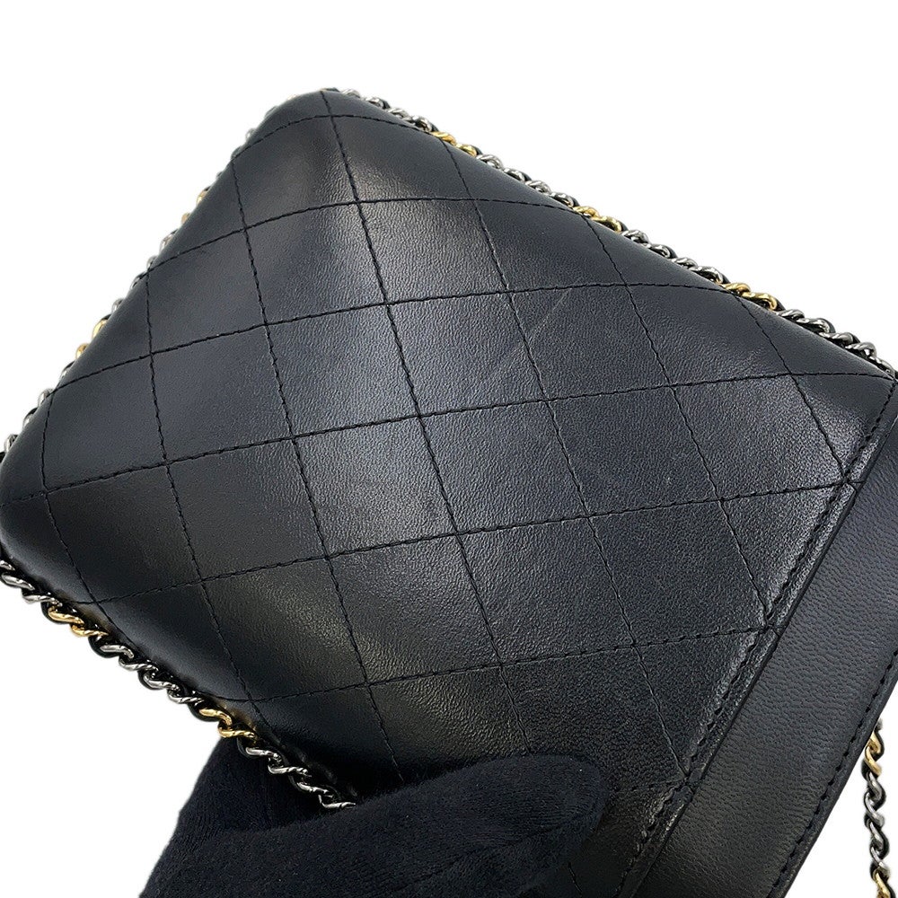 シャネル フォンケース チェーンアラウンド マトラッセ ココマーク ラムスキン A94471 CHANEL 黒 シャネル フォンケース チェーンアラウンド マトラッセ ココマーク