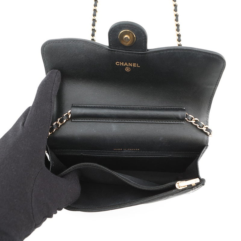 シャネル フォンケース マトラッセ ココマーク ラムスキン パテント AP3559 CHANEL 黒
