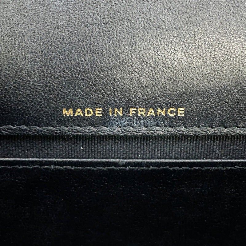 シャネル フォンケース マトラッセ ココマーク ラムスキン パテント AP3559 CHANEL 黒