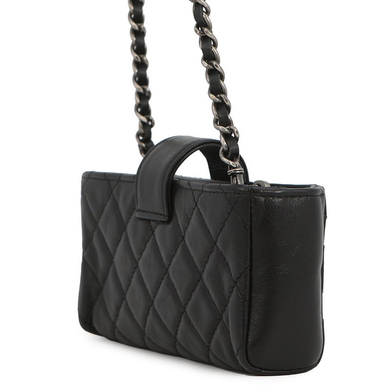 シャネル フォンケース マトラッセ 2.55 ミニ チェーンポシェット ラッキーチャーム カーフレザー A80446 CHANEL 黒