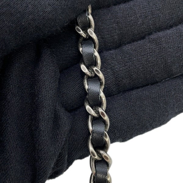 シャネル フォンケース マトラッセ 2.55 ミニ チェーンポシェット ラッキーチャーム カーフレザー A80446 CHANEL 黒