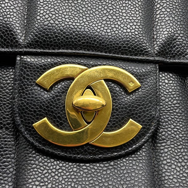 シャネル チェーンショルダーバッグ マドモアゼル ココマーク デカココ キャビアスキン CHANEL 黒