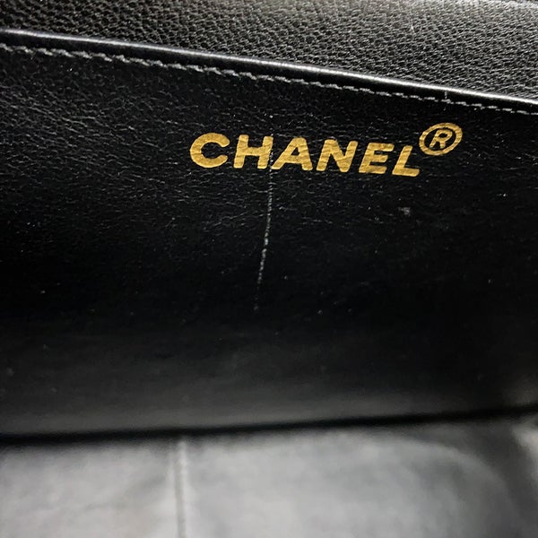 シャネル チェーンショルダーバッグ マドモアゼル ココマーク デカココ キャビアスキン CHANEL 黒