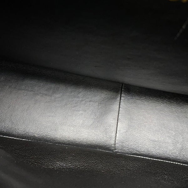 シャネル チェーンショルダーバッグ マドモアゼル ココマーク デカココ キャビアスキン CHANEL 黒