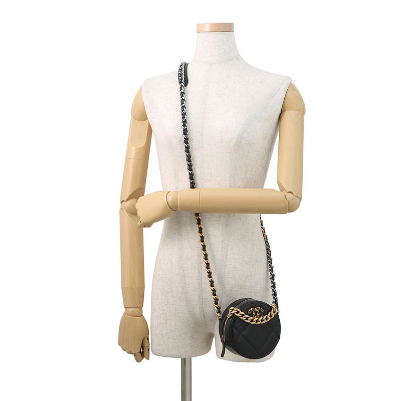 シャネル チェーンショルダーバッグ シャネル19 マトラッセ ココマーク ラムスキン AP0945 CHANEL 黒
