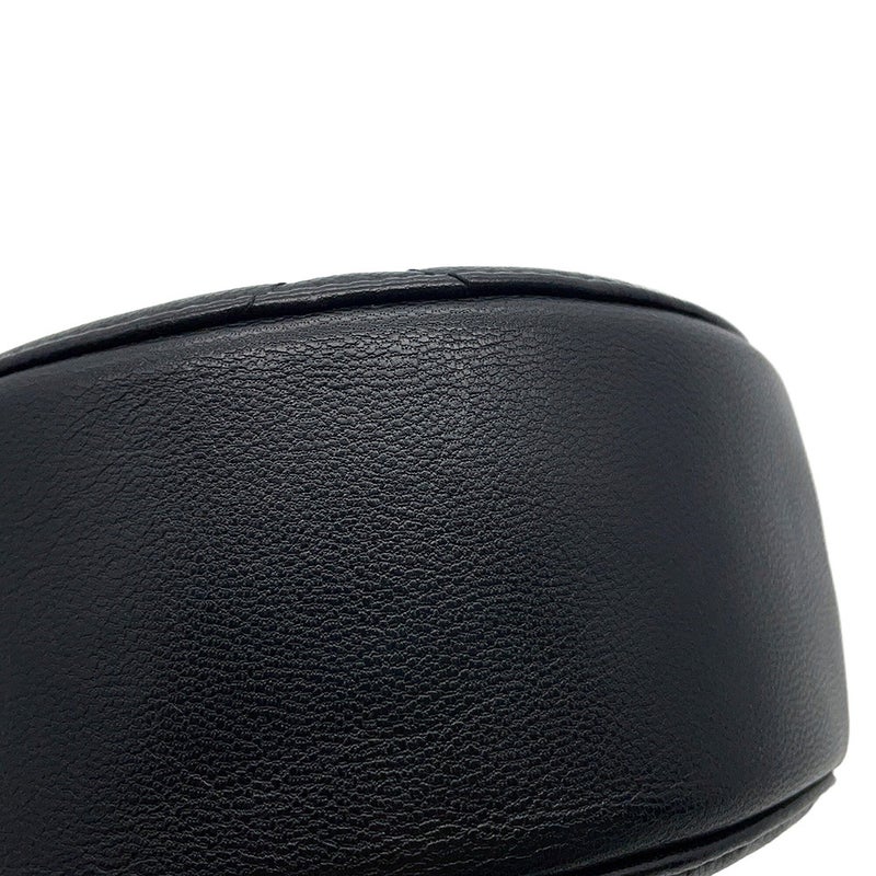 シャネル チェーンショルダーバッグ シャネル19 マトラッセ ココマーク ラムスキン AP0945 CHANEL 黒