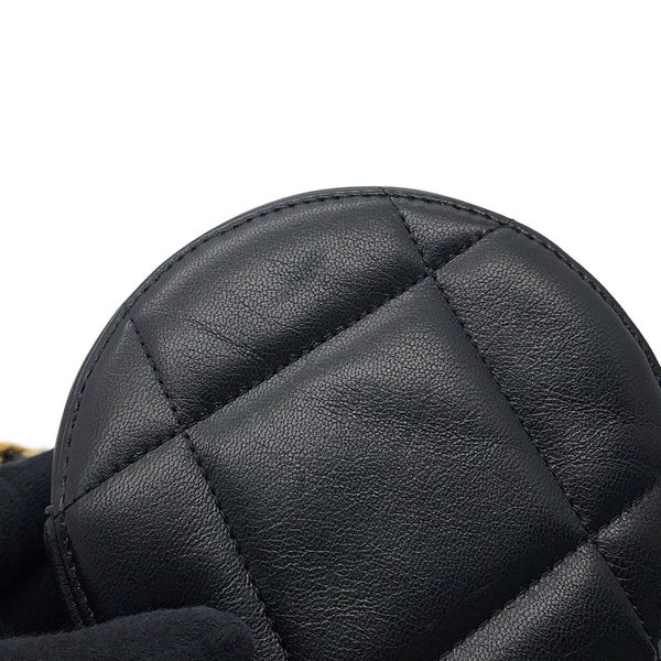 シャネル チェーンショルダーバッグ シャネル19 マトラッセ ココマーク ラムスキン AP0945 CHANEL 黒