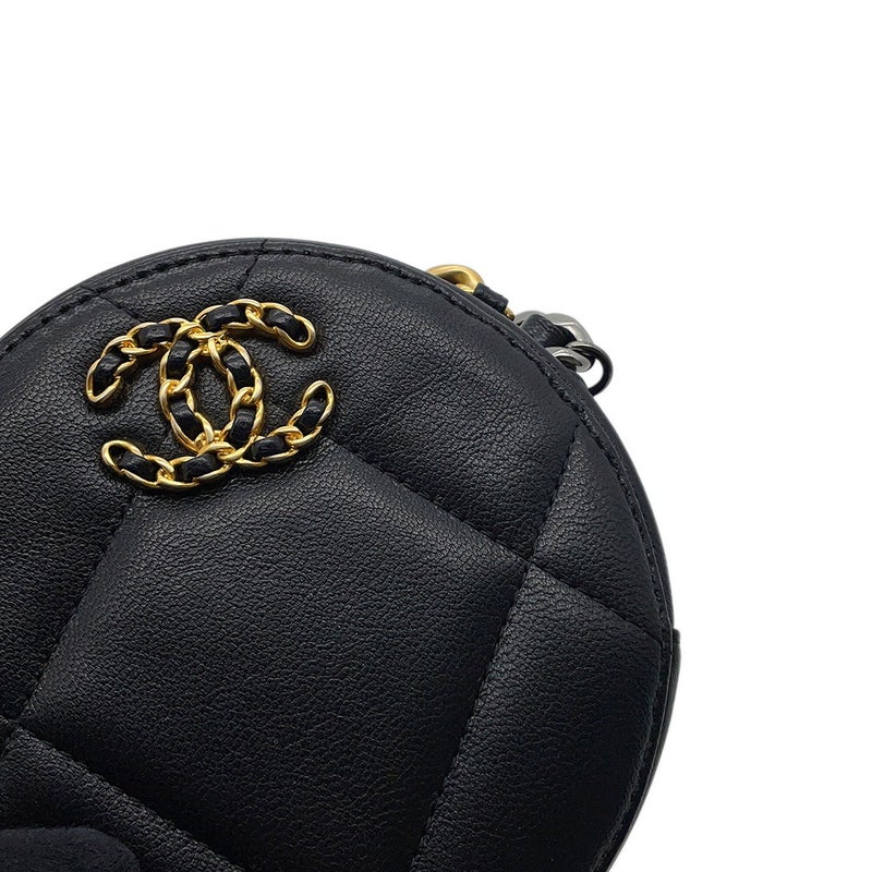 シャネル チェーンショルダーバッグ シャネル19 マトラッセ ココマーク ラムスキン AP0945 CHANEL 黒