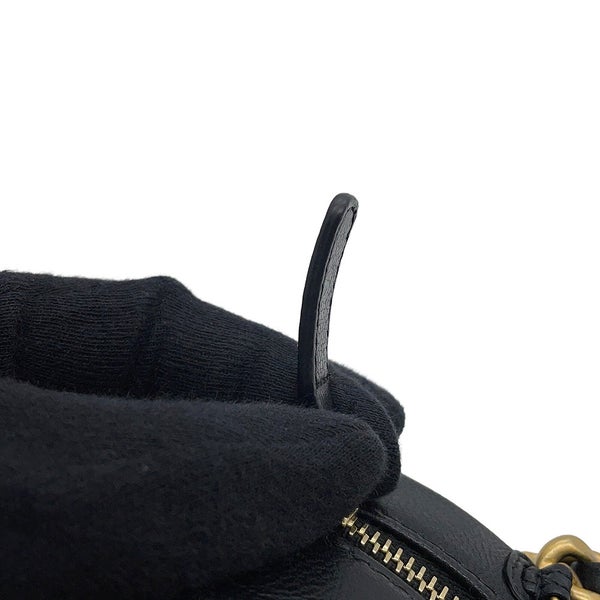 シャネル チェーンショルダーバッグ シャネル19 マトラッセ ココマーク ラムスキン AP0945 CHANEL 黒