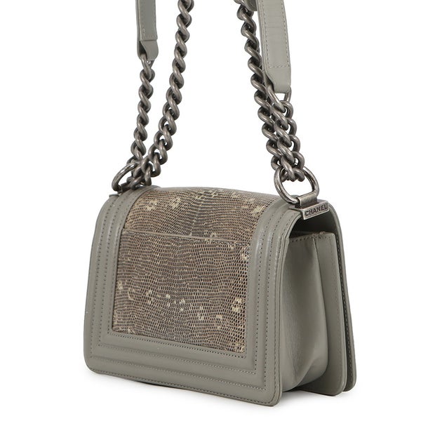 シャネル チェーンショルダーバッグ ボーイシャネル スモール マトラッセ ココマーク ラムスキン/リザード CHANEL 黒