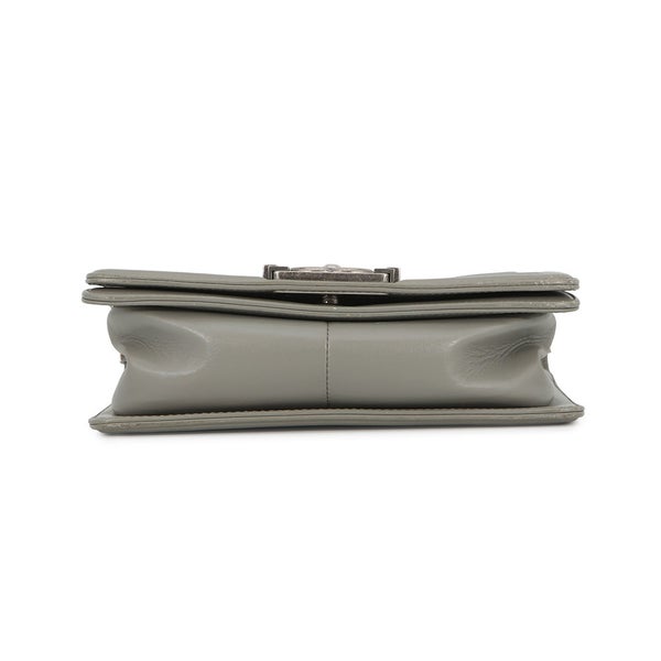 シャネル チェーンショルダーバッグ ボーイシャネル スモール マトラッセ ココマーク ラムスキン/リザード CHANEL 黒