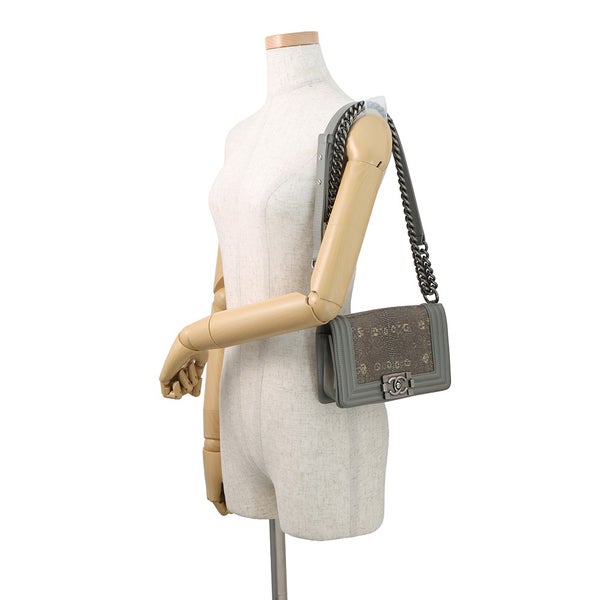 シャネル チェーンショルダーバッグ ボーイシャネル スモール マトラッセ ココマーク ラムスキン/リザード CHANEL 黒