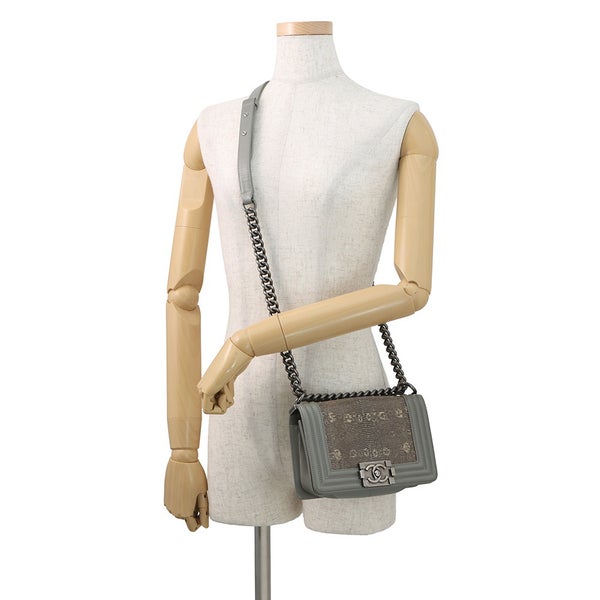シャネル チェーンショルダーバッグ ボーイシャネル スモール マトラッセ ココマーク ラムスキン/リザード CHANEL 黒