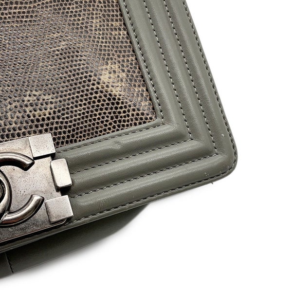 シャネル チェーンショルダーバッグ ボーイシャネル スモール マトラッセ ココマーク ラムスキン/リザード CHANEL 黒