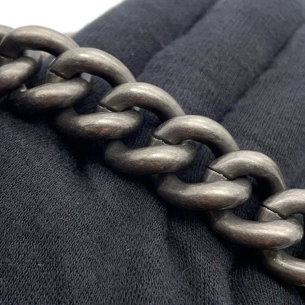 シャネル チェーンショルダーバッグ ボーイシャネル スモール マトラッセ ココマーク ラムスキン/リザード CHANEL 黒