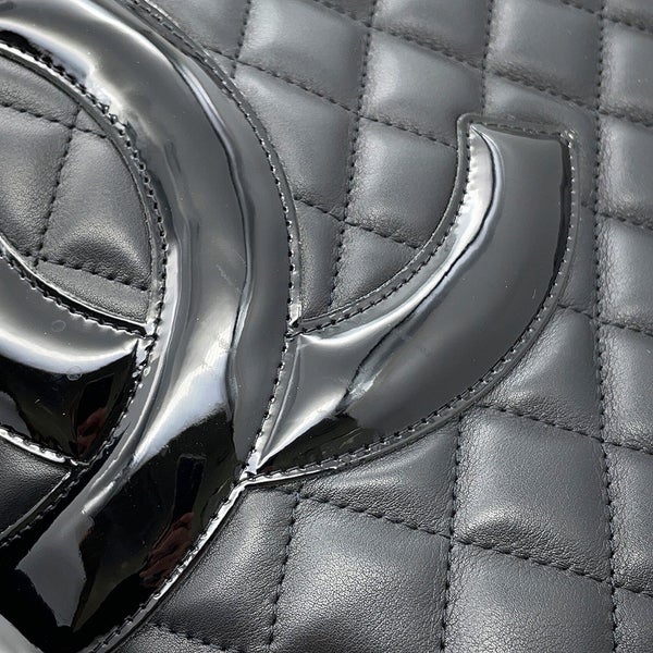 シャネル ハンドバッグ カンボンライン ココマーク ミディアムトート ラムスキン/パテント A25167 CHANEL バッグ 黒