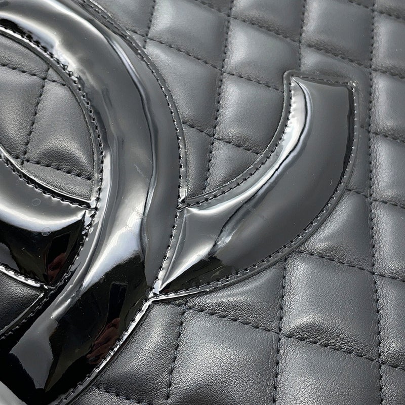 シャネル ハンドバッグ カンボンライン ココマーク ミディアムトート ラムスキン/パテント A25167 CHANEL バッグ 黒