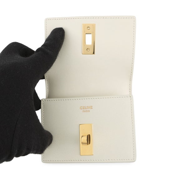 セリーヌ カードケース フラップ付き カードホルダー 16 セーズ カーフレザー 10M473GCG.00WC CELINE 白