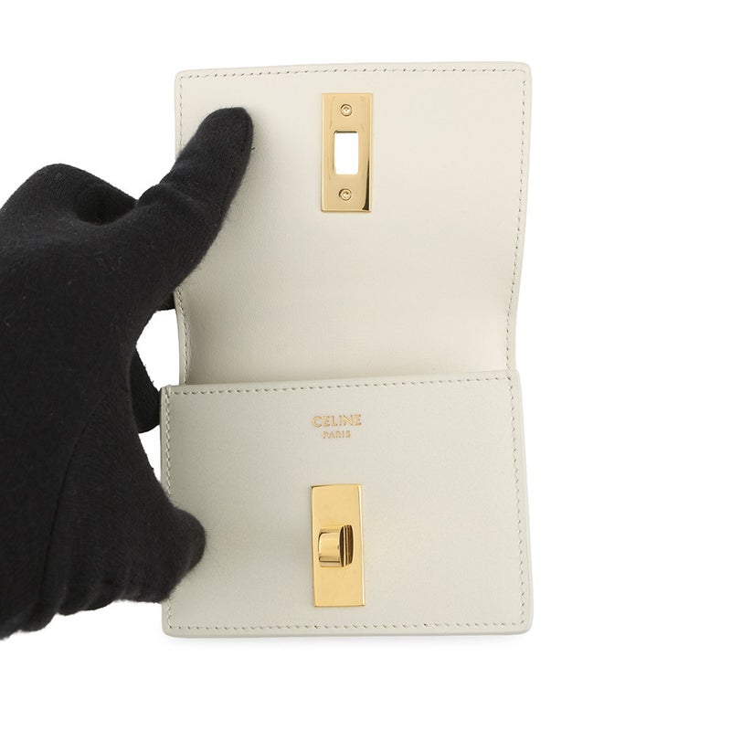 セリーヌ カードケース フラップ付き カードホルダー 16 セーズ カーフレザー 10M473GCG.00WC CELINE 白