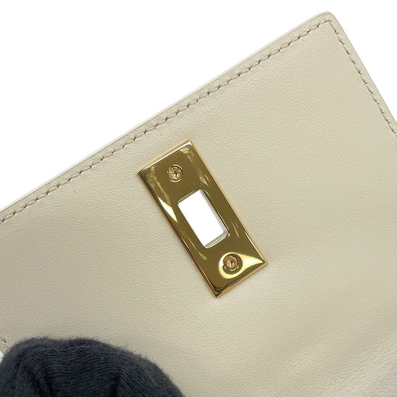 セリーヌ カードケース フラップ付き カードホルダー 16 セーズ カーフレザー 10M473GCG.00WC CELINE 白