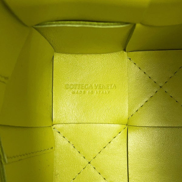 ボッテガヴェネタ ショルダーバッグ ミニ カセット バケットバッグ レザー 680217 BOTTEGA VENETA