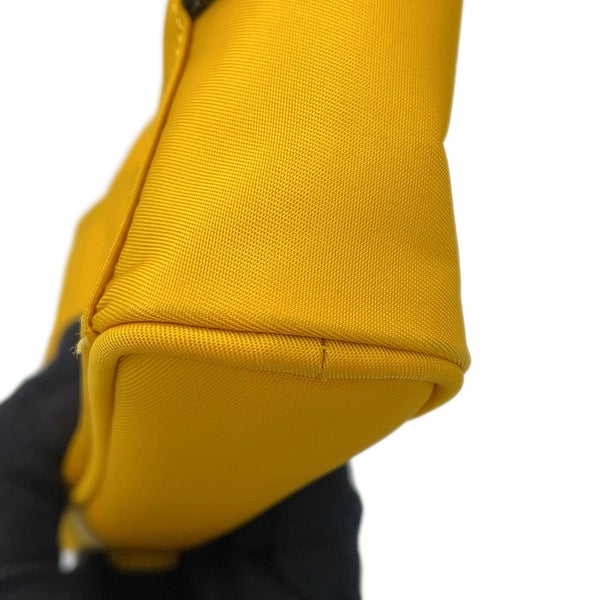 フェンディ フォンホルダー バゲット フォンポーチ ナイロン 7AS056 FENDI スマホケース