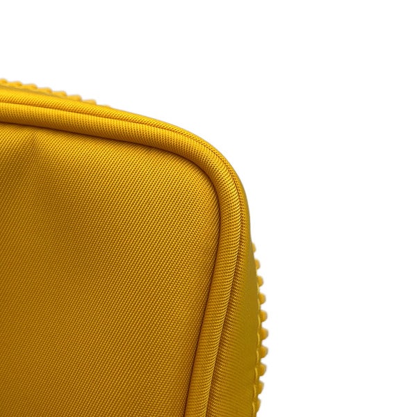 フェンディ フォンホルダー バゲット フォンポーチ ナイロン 7AS056 FENDI スマホケース