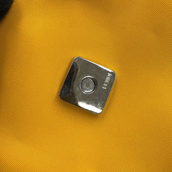 フェンディ フォンホルダー バゲット フォンポーチ ナイロン 7AS056 FENDI スマホケース