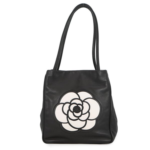 シャネル トートバッグ カメリア ロゴ ラムスキン A20856 CHANEL 黒 白