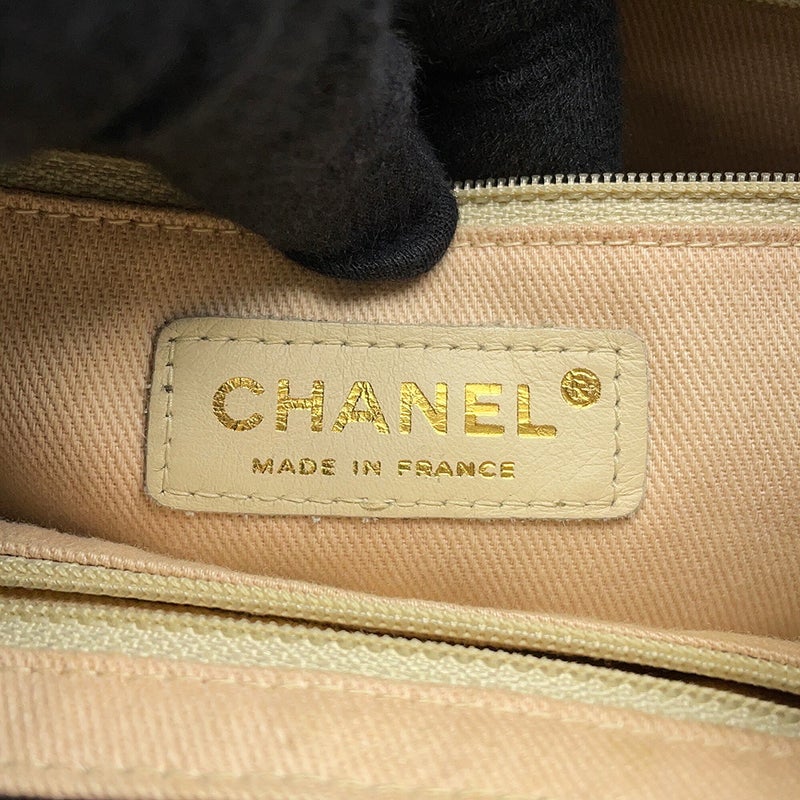 シャネル トートバッグ カメリア ロゴ ラムスキン A20856 CHANEL 黒 白