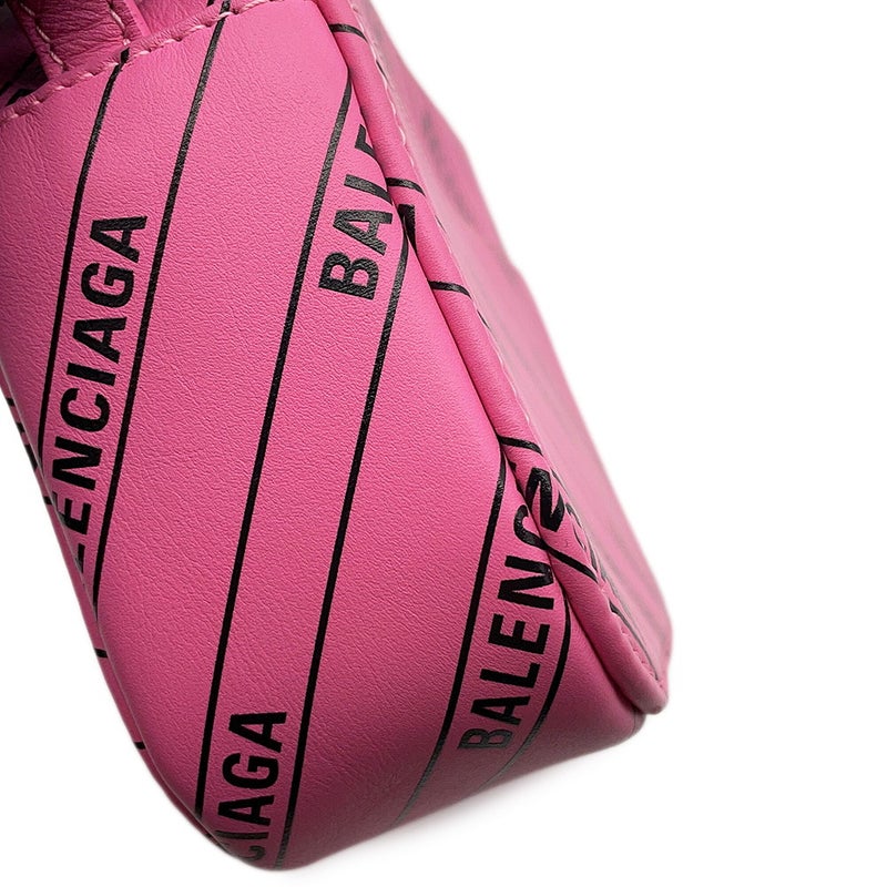 バレンシアガ ショルダーバッグ エブリディ カメラバッグXS ロゴ レザー 552372 BALENCIAGA バッグ