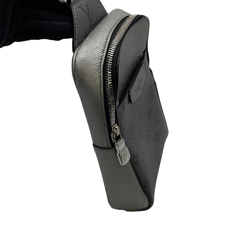 ルイヴィトン ボディバッグ モノグラム タイガラマ アウトドア スリングバッグ M30833 LOUIS VUITTON ヴィトン バッグ