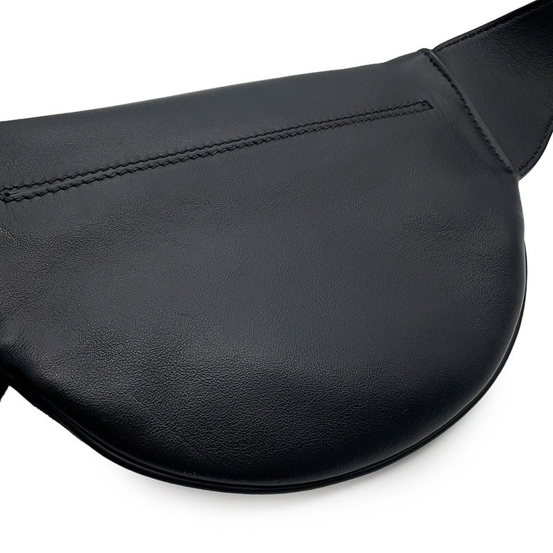 フェンディ ボディバッグ ロゴ レザー 7VA525 FENDI ベルトバッグ ウエストポーチ 黒