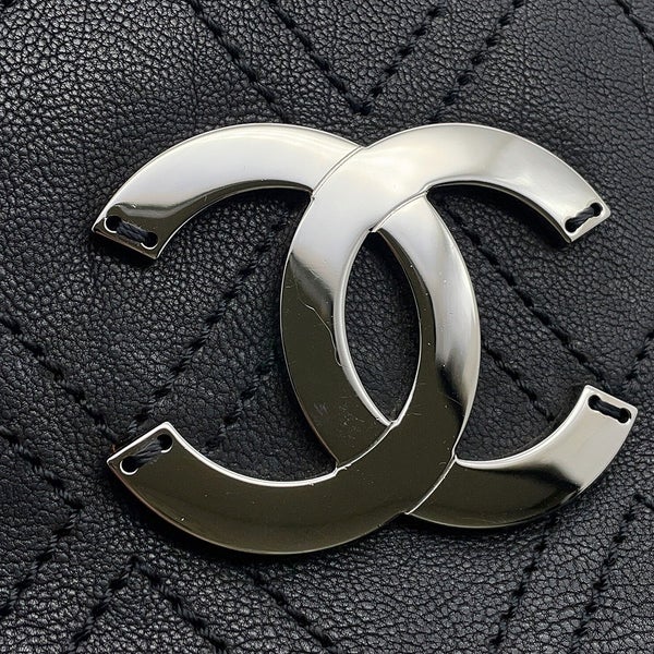 シャネル チェーンショルダーバッグ ココマーク デカココ レザー CHANEL バッグ 黒