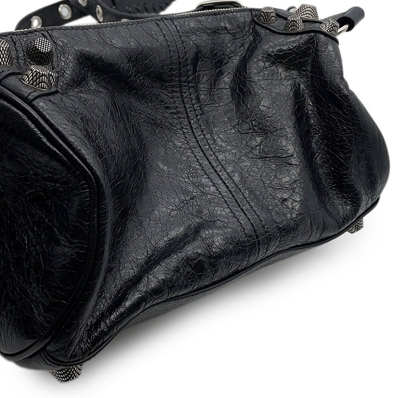 バレンシアガ ショルダーバッグ ルカゴール シリンダー レザー 771716 BALENCIAGA 黒