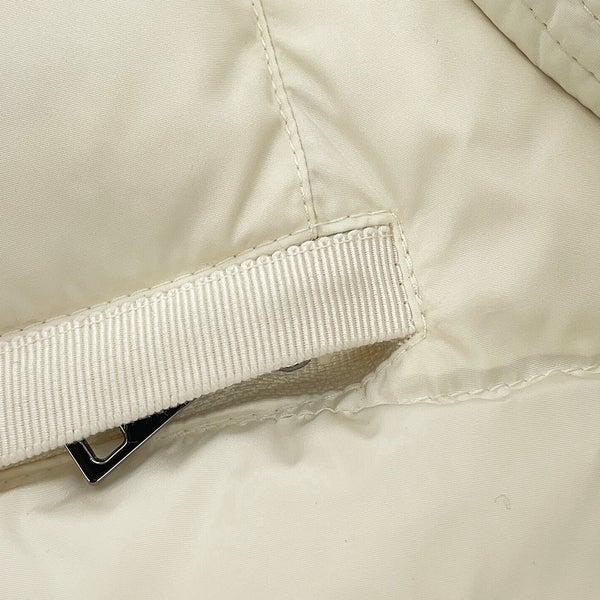 モンクレール ダウンジャケット AVOCE アヴォーチェ ナイロン I20931A00075 レディースサイズ0 MONCLER 白