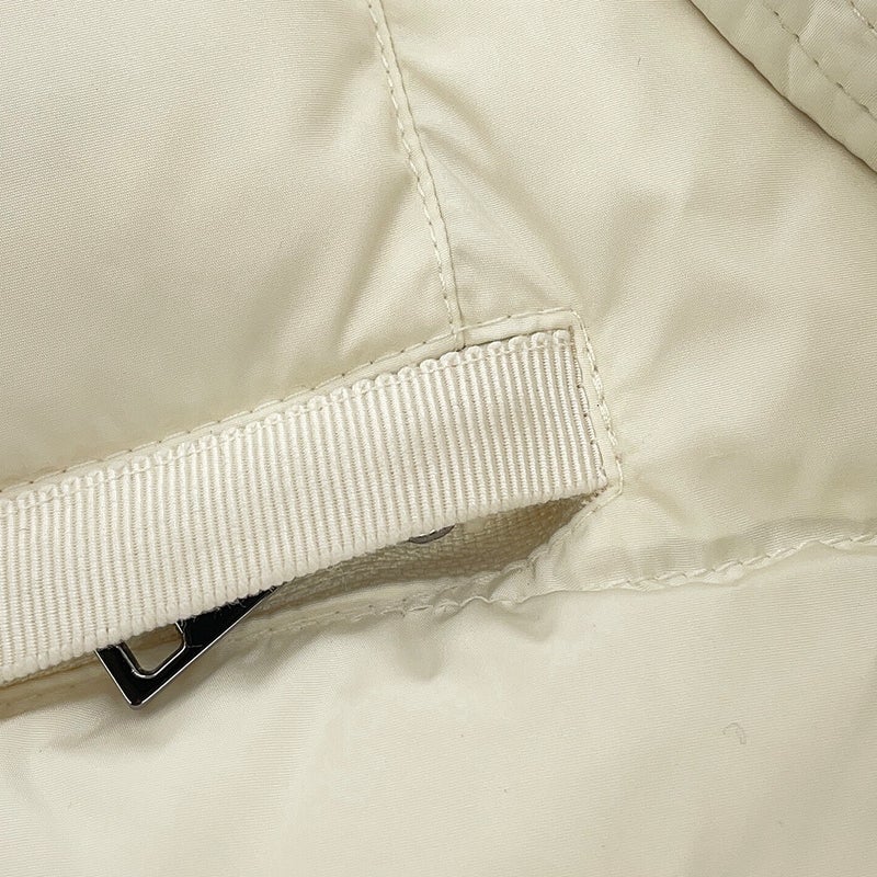 モンクレール ダウンジャケット AVOCE アヴォーチェ ナイロン I20931A00075 レディースサイズ0 MONCLER 白