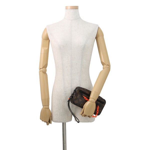 ルイヴィトン セカンドバッグ モノグラム・ソーラーレイ ポシェット・ヴォルガ M44482 LOUIS VUITTON ブラック 黒