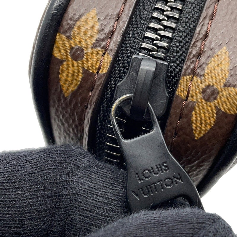 ルイヴィトン セカンドバッグ モノグラム・ソーラーレイ ポシェット・ヴォルガ M44482 LOUIS VUITTON ブラック 黒