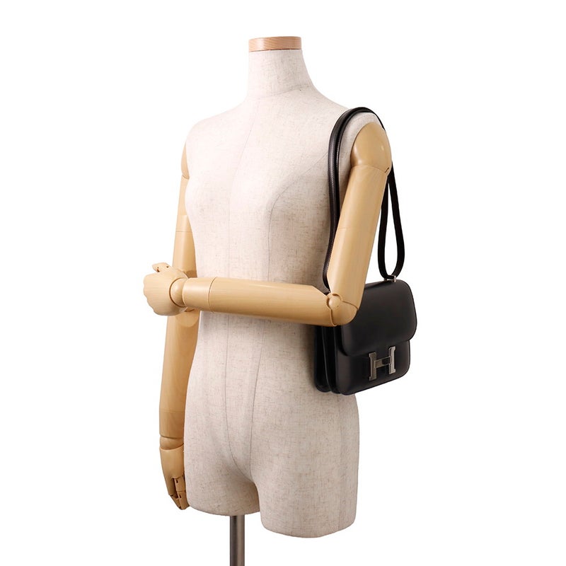 エルメス ミニ コンスタンス3 ミロワール ブラック/シルバー金具 ボックスカーフ W刻印 黒