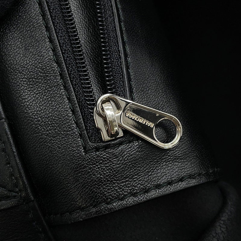 バレンシアガ ハンドバッグ ロゴ ショッパー トートバッグ レザー 541842 BALENCIAGA 黒