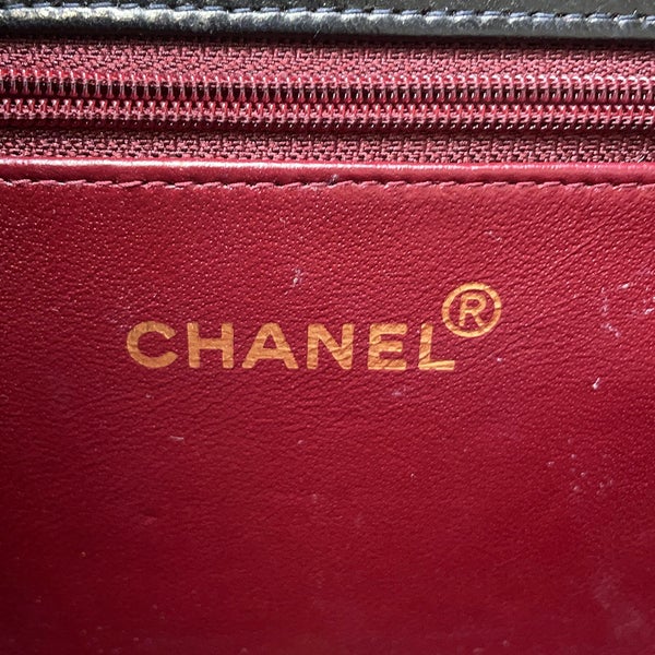 シャネル チェーンショルダーバッグ マトラッセ ココマーク ラムスキン A03568 CHANEL バッグ 黒