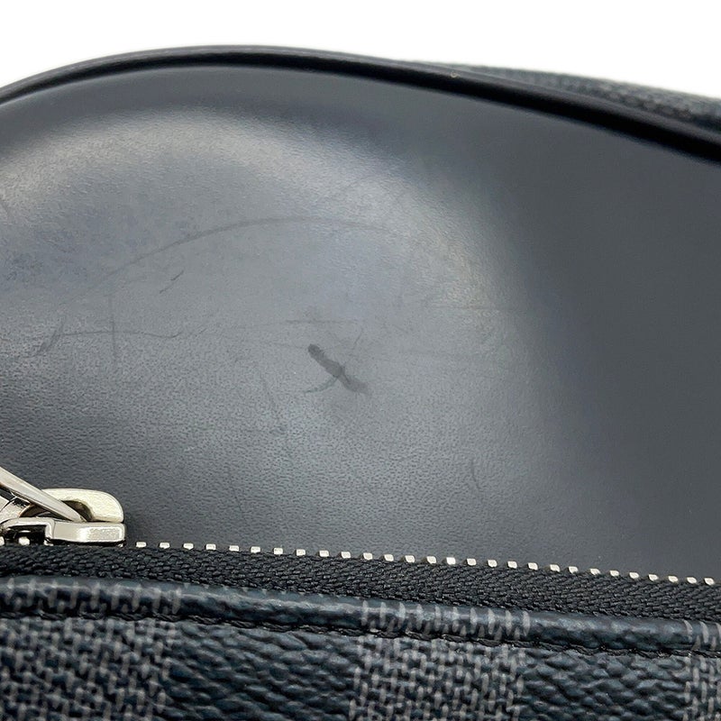 ルイヴィトン ショルダーバッグ ダミエ・グラフィット デイトンPM N41408 LOUIS VUITTON ヴィトン メンズ 黒 ブラック