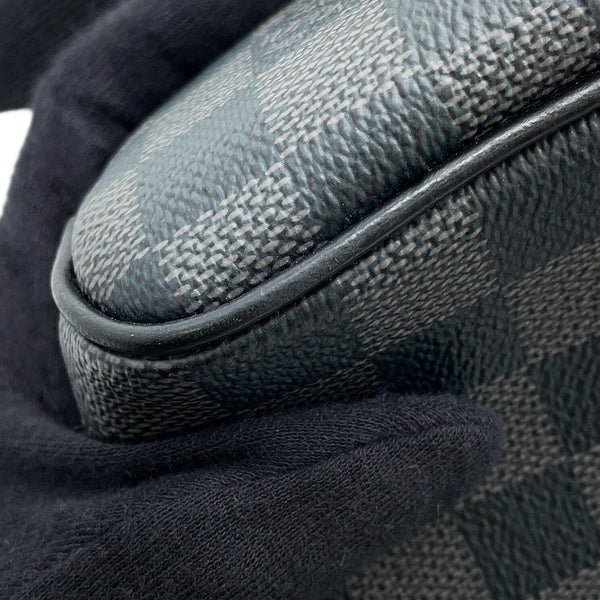 ルイヴィトン ショルダーバッグ ダミエ・グラフィット デイトンPM N41408 LOUIS VUITTON ヴィトン メンズ 黒 ブラック