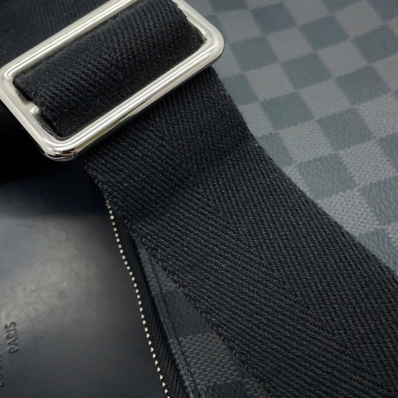 ルイヴィトン ショルダーバッグ ダミエ・グラフィット デイトンPM N41408 LOUIS VUITTON ヴィトン メンズ 黒 ブラック